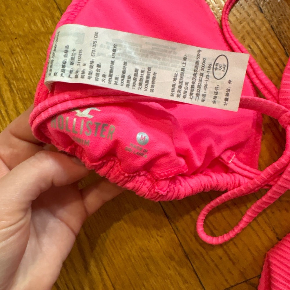 Hollister Neon Pink Ribbed Triangle Bikini - Picture 5 of 6